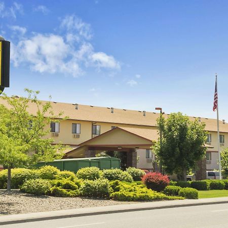 Super 8 By Wyndham Kennewick Motel Dış mekan fotoğraf